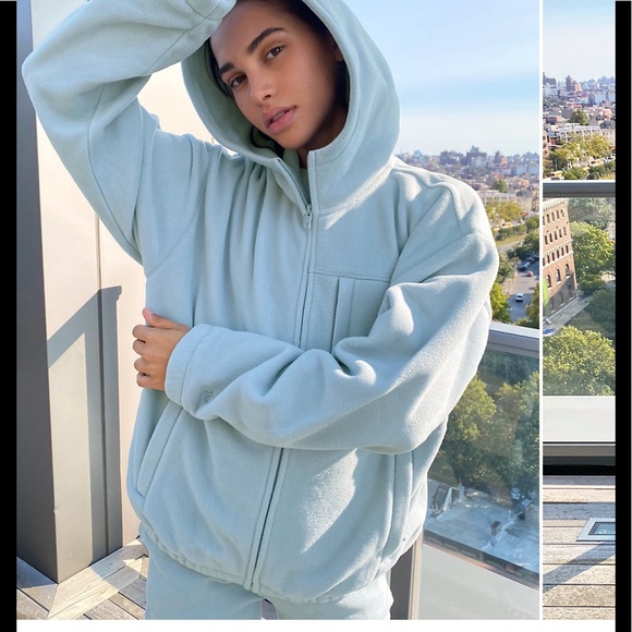 Aritzia TNA fleece polar zip hoodie jacket - Picture 2 of 9